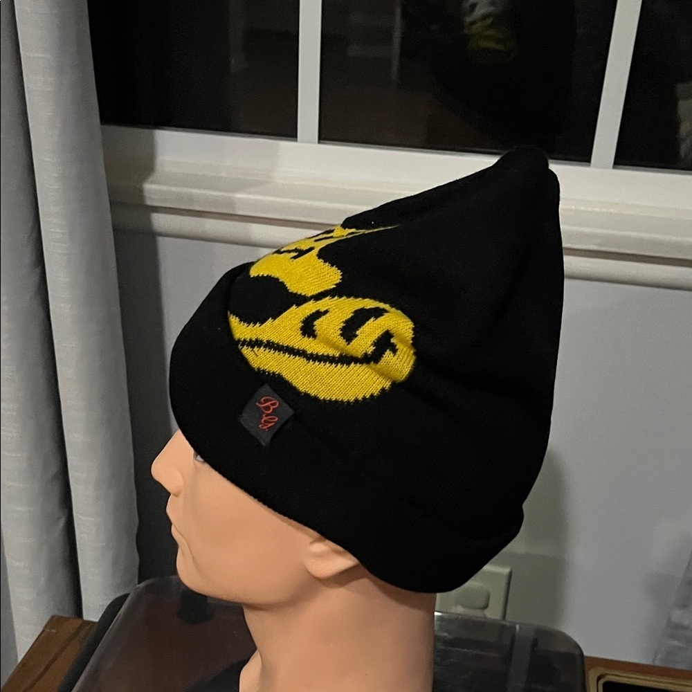 Classic Black Beanie - Picture 3 of 3